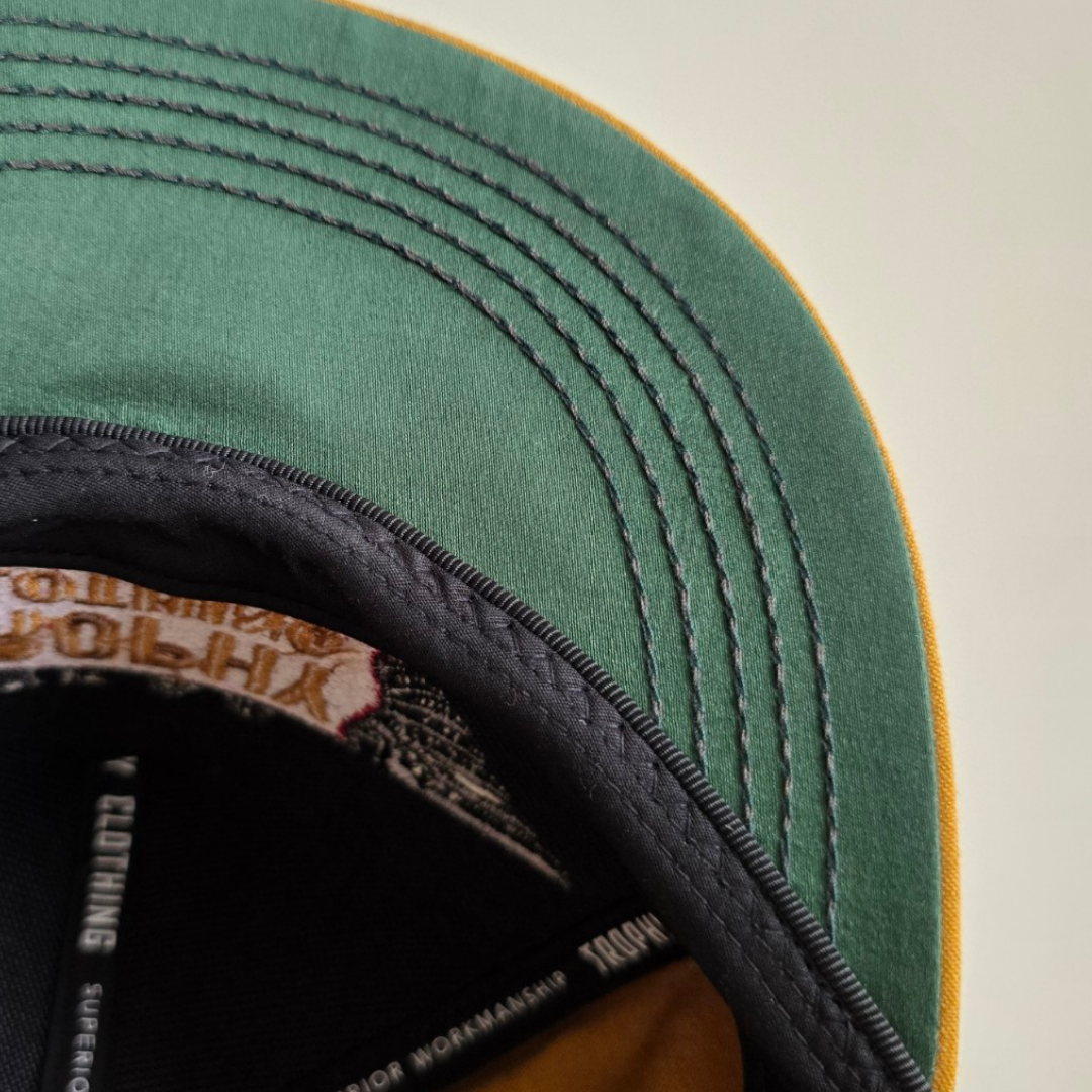 TROPHY CLOTHING Wing Logo Tracker Cap (TR26AW-701)